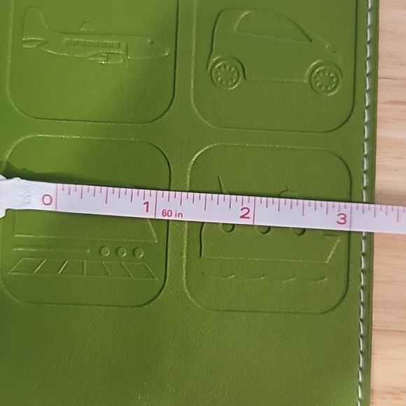 KIDS Passport Wallet NWOT - Picture 5 of 6